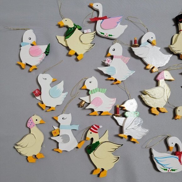 18 Vintage Wooden Hand Painted Goose Geese Silhouette Christmas Ornaments Taiwan - Picture 2 of 11